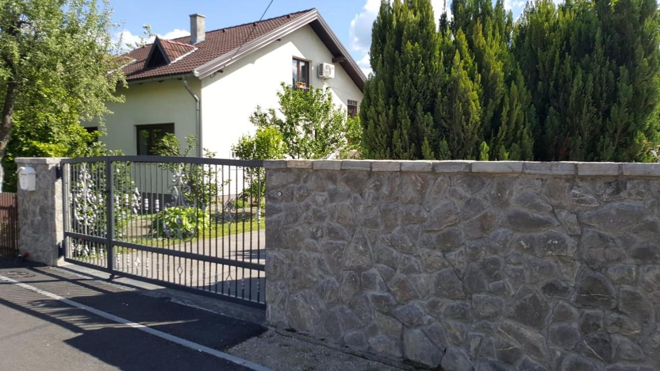 Apartman "Em" Біхач Екстер'єр фото