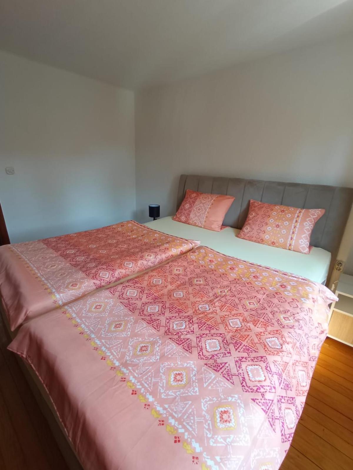Apartman "Em" Біхач Екстер'єр фото